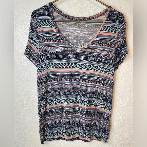 Mudd t-shirt pattern boho short sleeve v neck size L large - Picture 1 of 6